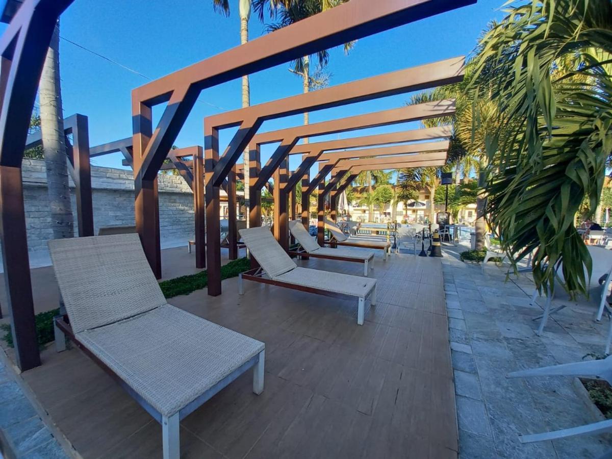 Diroma Resort *